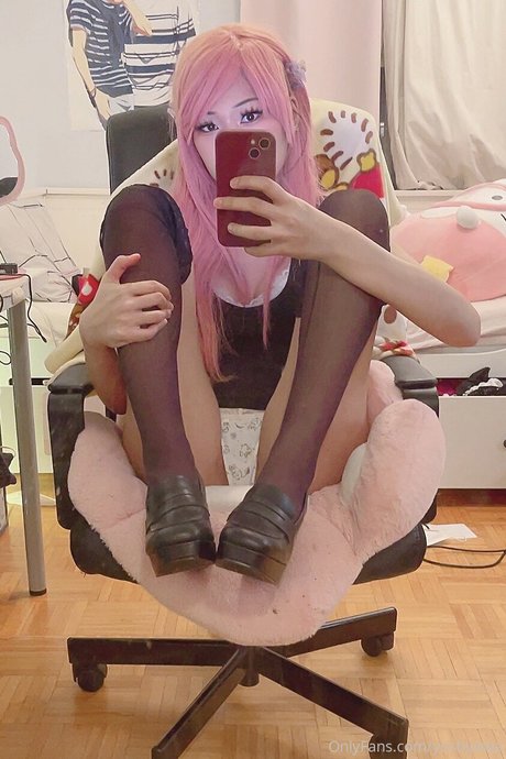 Yoshiohka model adult photos