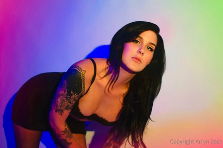 Arryn Zech pornstar erotic galleries