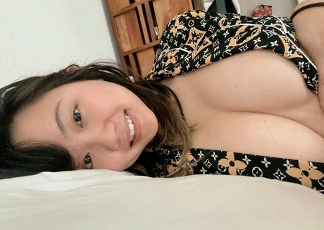 sucking tits onlyfans art nude galleries