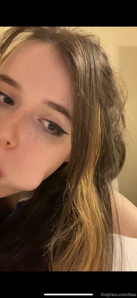 cute babe onlyfans art nude gallery