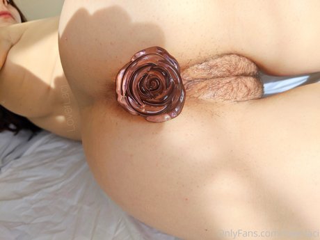 LoverLaci star sexy pic