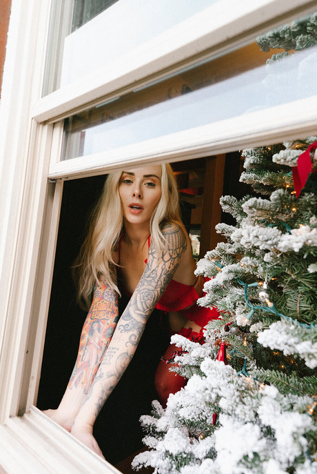 blonde deepthroat onlyfans naked archive