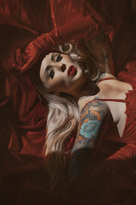 blonde secretary onlyfans top pictures