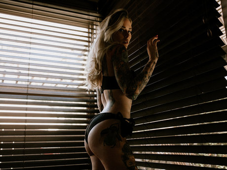 blonde midget onlyfans free galleries