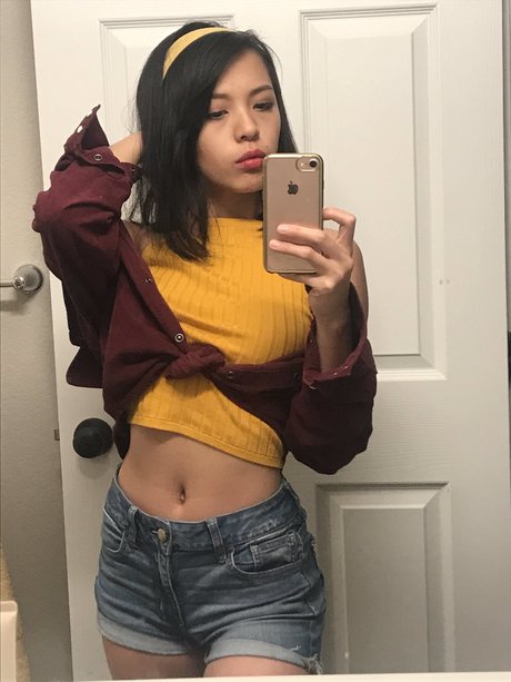 asian top onlyfans hot pics