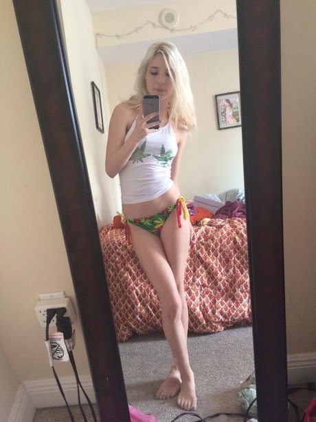 Piper Perri nude star photos