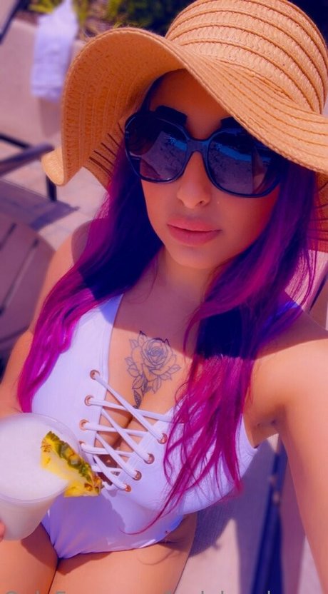 BREED ME PLEASE sex star pictures