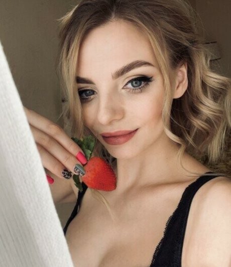 girl on girl onlyfans sexy naked img