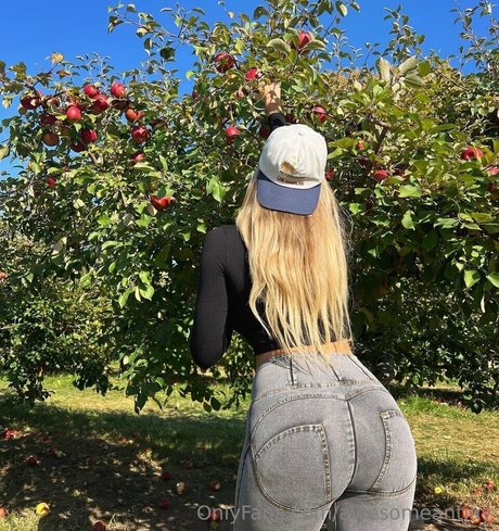 asian onlyfans pornos picture