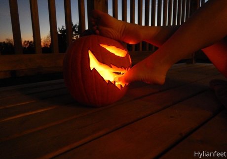 feet milf onlyfans hot sexy photo