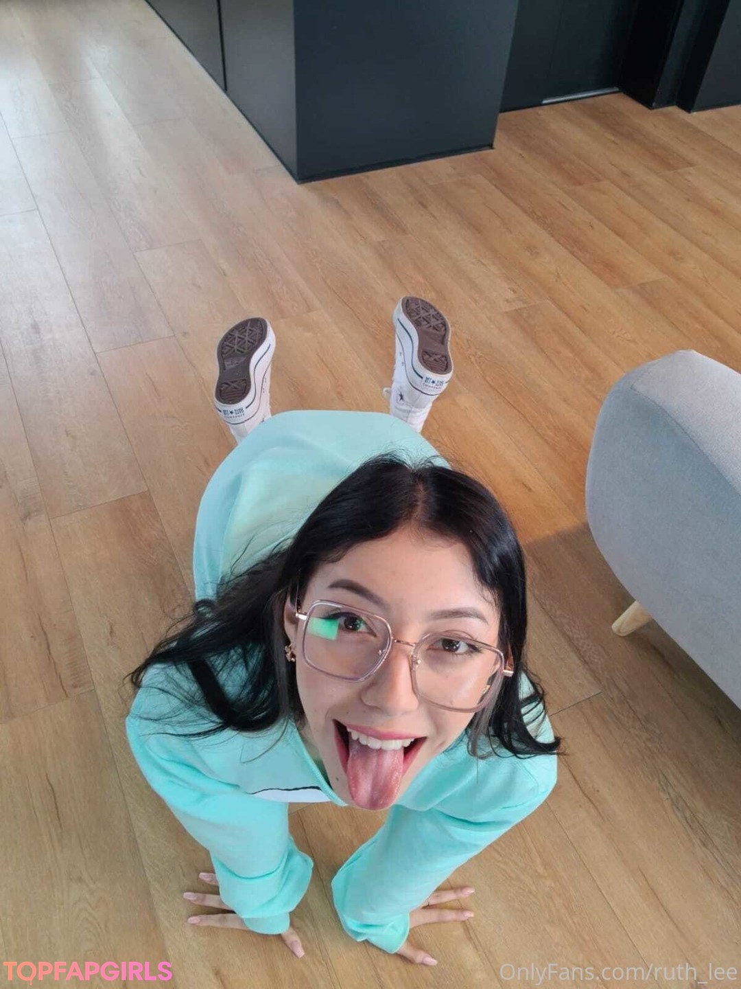 Ruth Lee sex star gallery