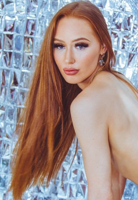 Amber Queen perfect pornstar images