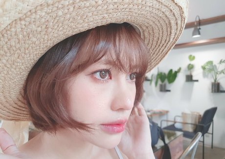 pingpinggg2011 naked model gallery