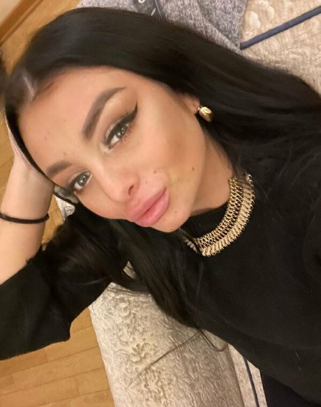 mamasita top nice model image