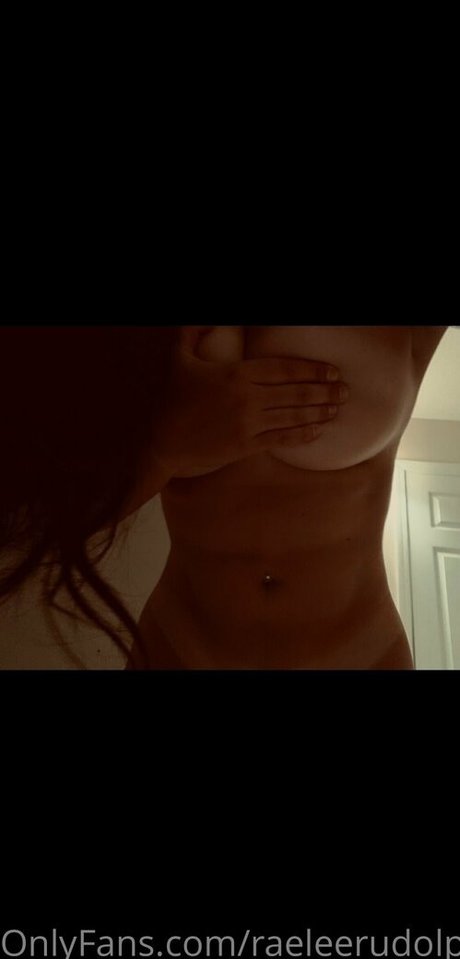 Raelee Rudolph hot actress pics