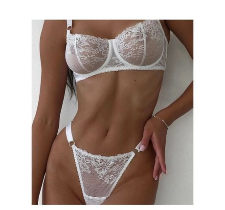 shemale fucks girl onlyfans hd pics