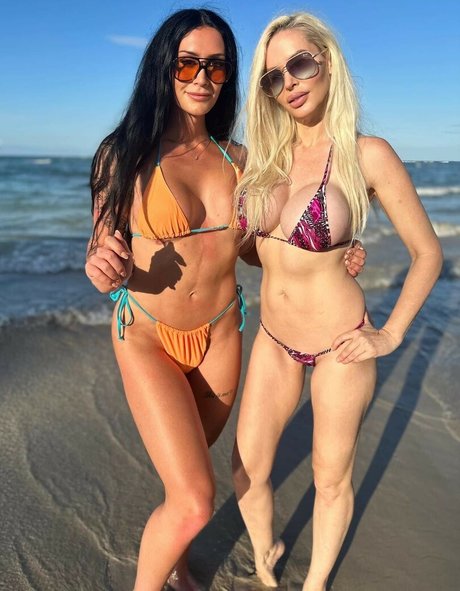 Samantha XO Swinger DJ star beautiful img