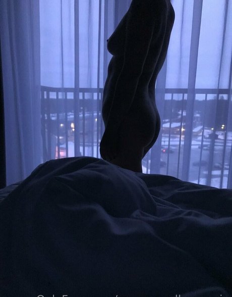 youmaycallmeannie pornstar naked pics