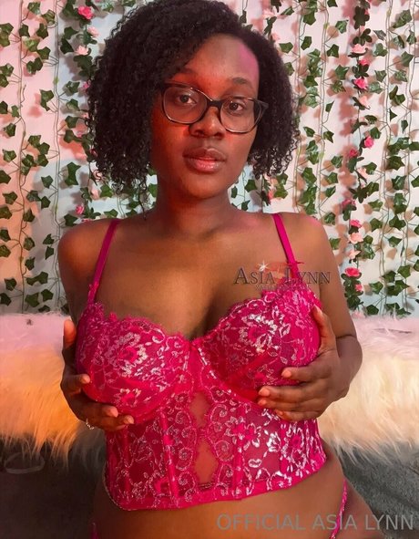 girl on girl onlyfans sexy galleries