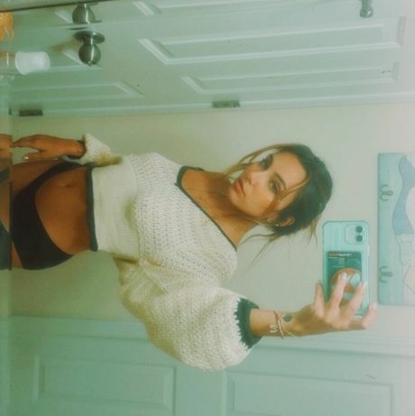 Jessica Ricca exclusive star pic