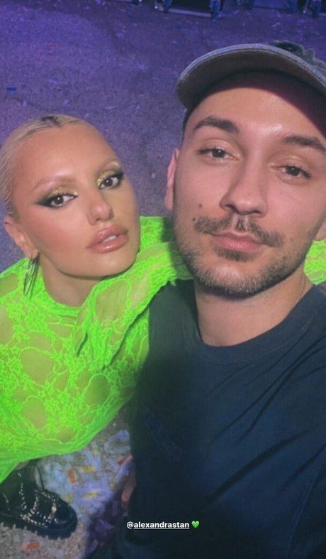 standing fuck onlyfans adult image