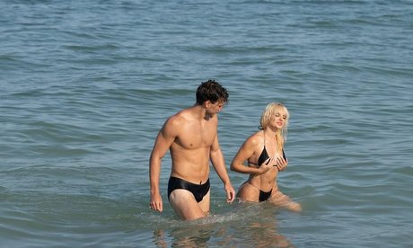 milf handjob onlyfans nice pics