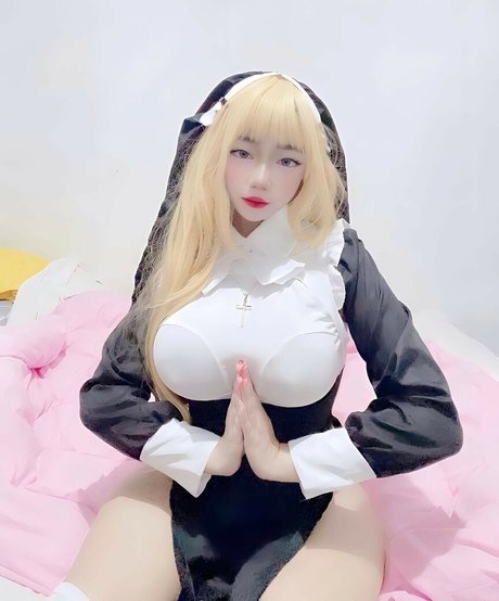 eimiruwu pornstar exclusive pic