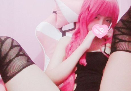 eimiruwu pornstar beautiful pic