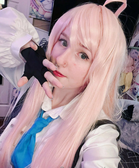 secretnoel model adult picture