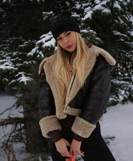 college girl onlyfans porno pics