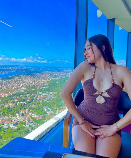 nerdy onlyfans pornographic images