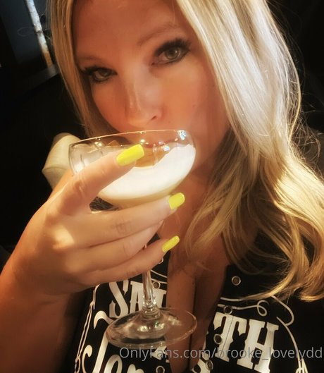 mature squirt onlyfans hot nude pictures