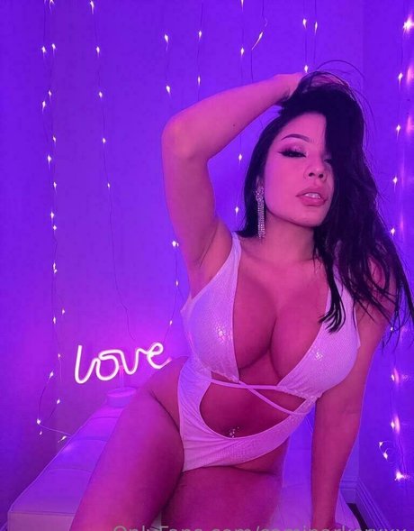 samiparkerxxx pretty actress pic