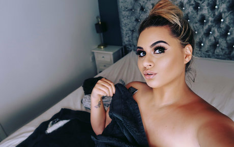 Maci Carter pretty model pic