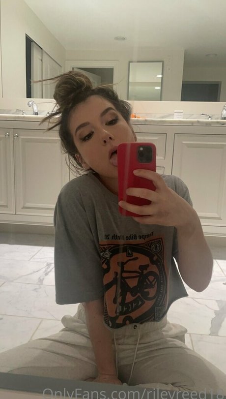 lanarhoads18 star hot image