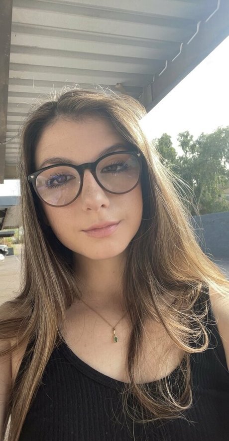 lanarhoads18 model pornographic photo