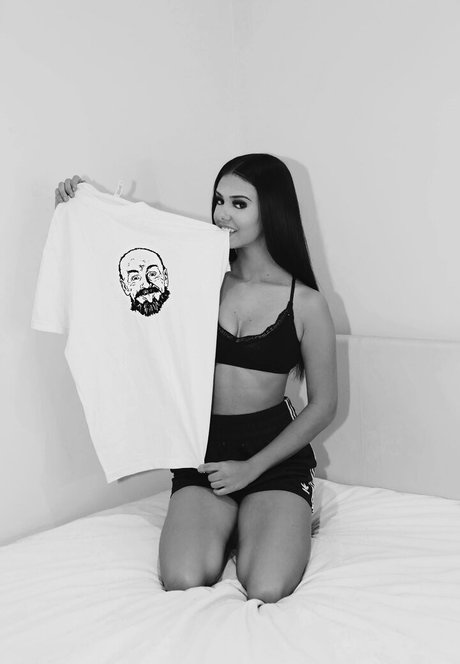 tanned onlyfans free pic