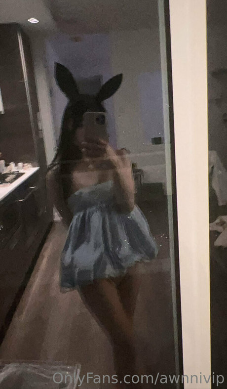 awnnivip sexy actress pic