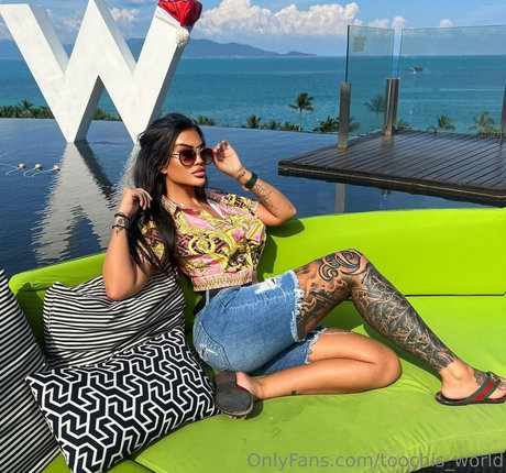 toochis world free model picture