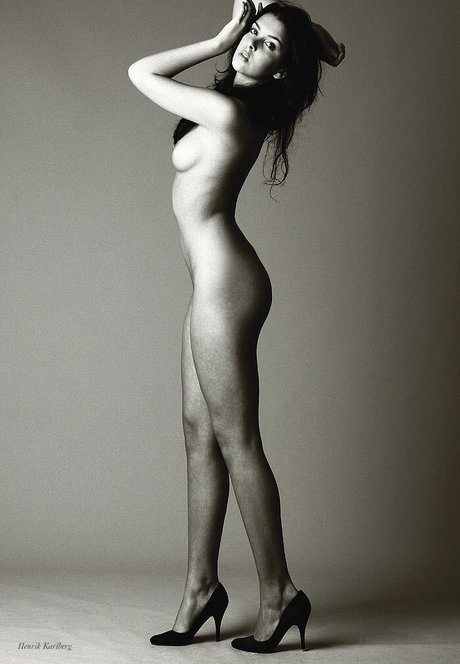 Sara Chafak pornstar art pics