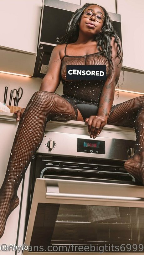 freebigtits6999 model high quality img