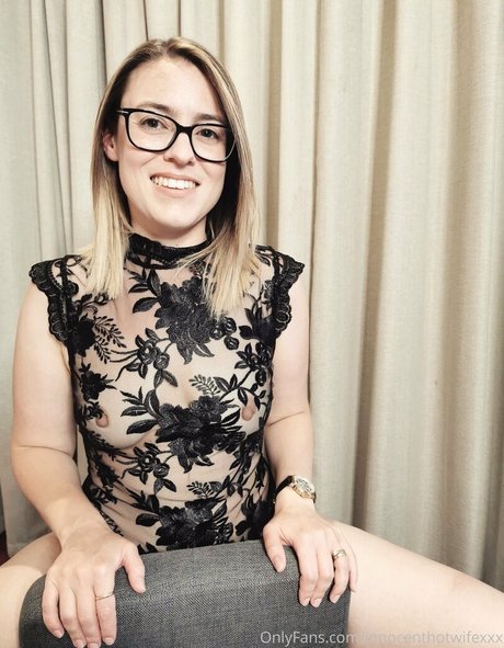 girl on girl onlyfans sex galleries