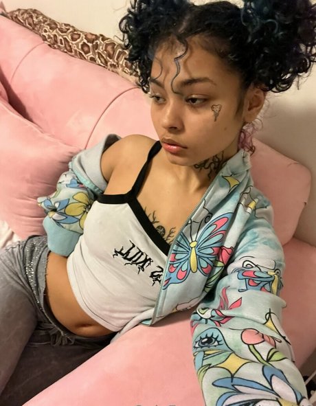 aliengirl0 model nude image