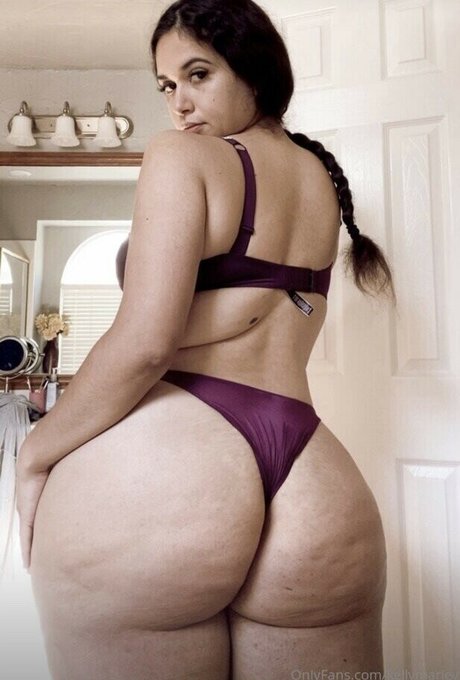 kellymariev hd model image