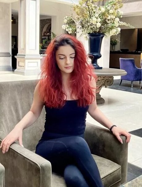 curvy kitty onlyfans naked pictures