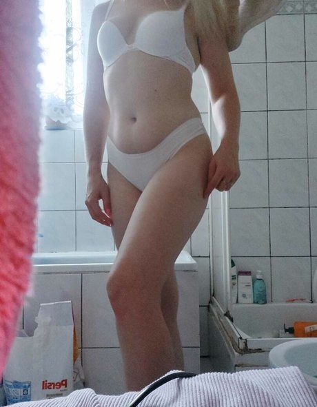 Polish Wife pornstar galleries