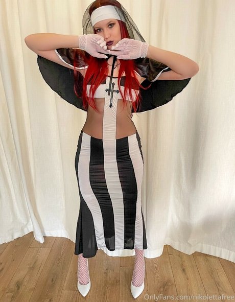 Nikoletta free actress photo