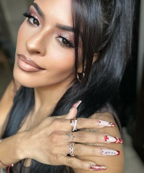 Zelina Vega porn model pictures