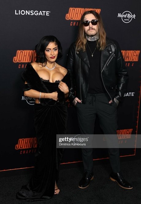 russian pussy onlyfans art naked gallery