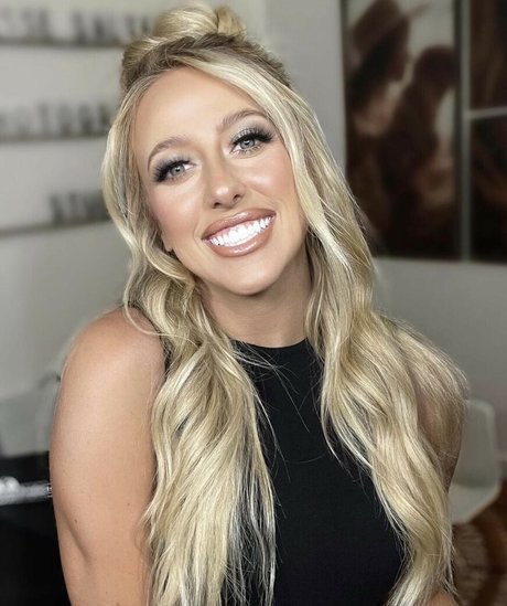 Brittany Lynne pornstar adult photo